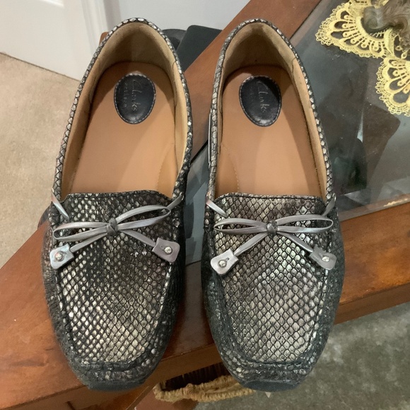 Clarks Metallic Pewter Dunbar Cruiser Loafer Flats Size 11 - Picture 2 of 10